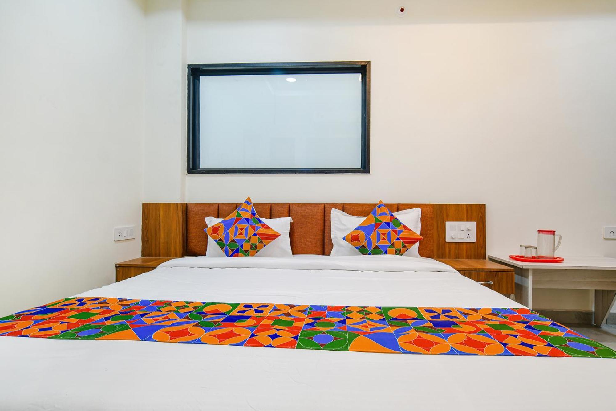Fabhotel Shree Nakoda Paradise Uddzsaín Kültér fotó
